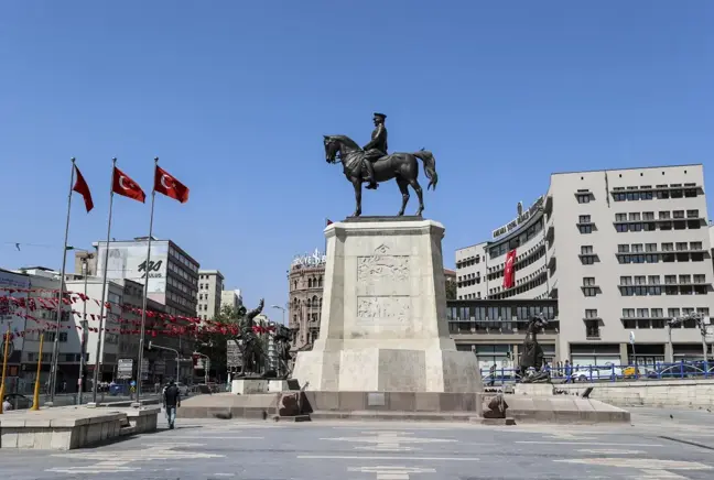 Ulus'taki Ankara Zafer Anıtı'nın restorasyonu tamamlandı