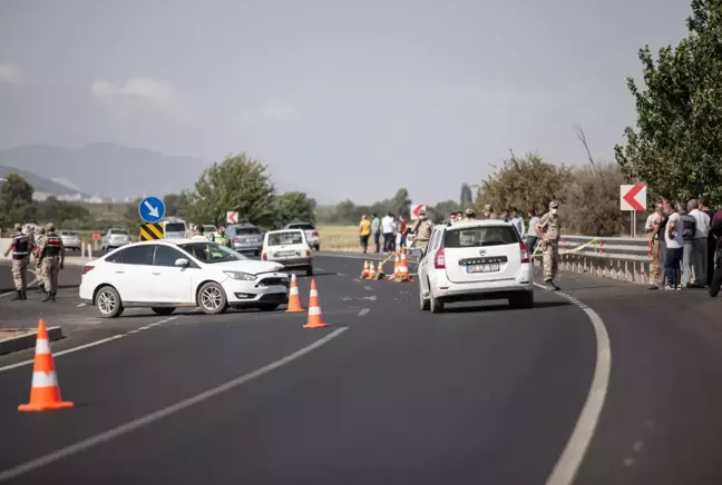 Otomobille çarpışan motosikletin sürücüsü öldü