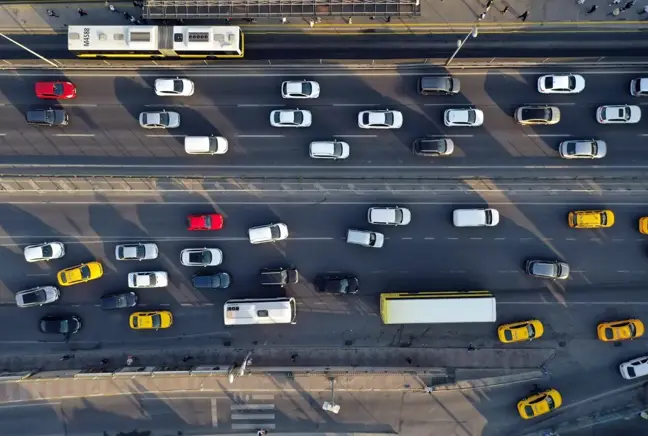 Drone - Sabah saatlerinde trafik yoğunluğu yaşanıyor