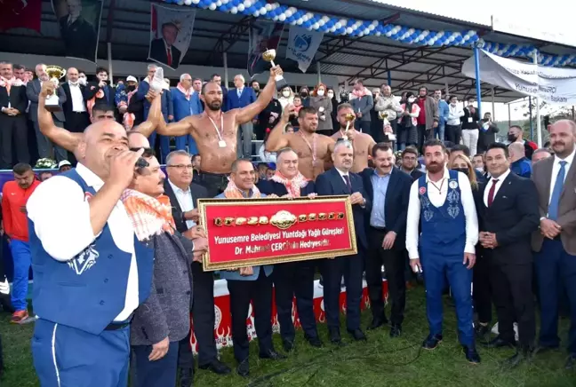 6. Yuntdağı Yağlı Güreşleri'nde başpehlivanlık mücadelesini Ali Gürbüz kazandı