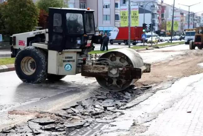 EDİRNE'DE SAĞANAK, EV VE İŞ YERLERİNDE SU BASKINLARINA NEDEN OLDU