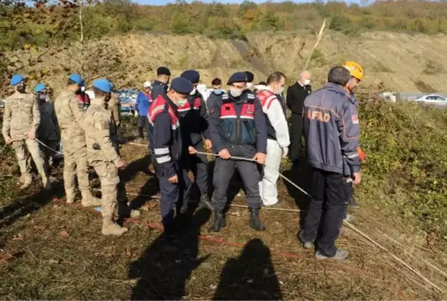 Samsun'da yolcu otobüsü uçuruma yuvarlandı: 2 ölü, 14 yaralı (3)