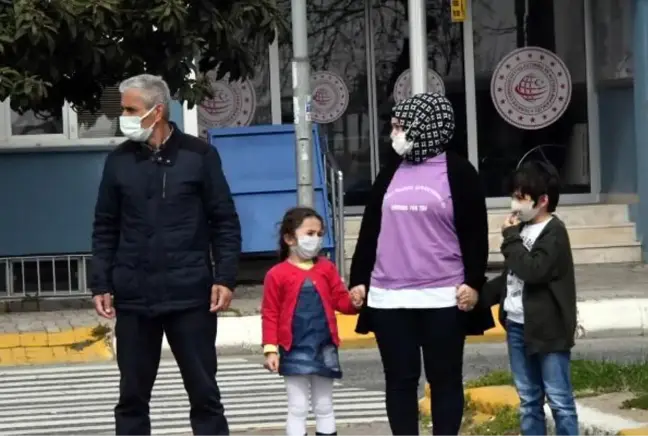 TEKİRDAĞ SAĞLIK MÜDÜRÜ'NDEN ÇOCUKLARA: ANNE- BABALARINIZI AŞIYA GÖTÜRÜN