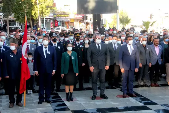 Büyük Önder Atatürk, Manisa'da anıldı