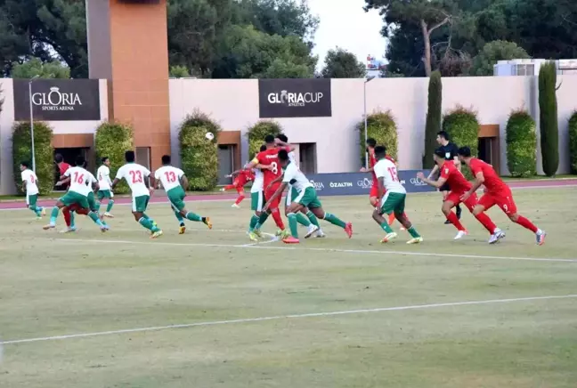 Afganistan Futbol Milli Takımı Antalya'da kamp yapıyor