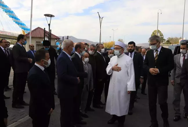 Diyanet İşleri Başkanı Erbaş, Bingöl'de toplu açılış töreninde konuştu