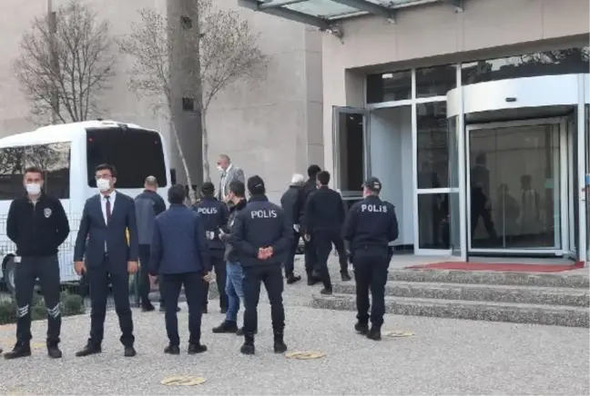 Amiraller, darbe ve benzeri olaylardan ilham alarak 'bildiri' hazırlamış