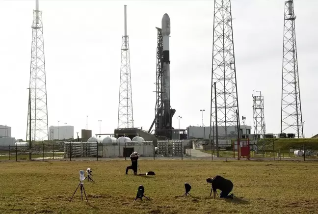 Türksat 5B uydusu fırlatma rampasında yerini aldı