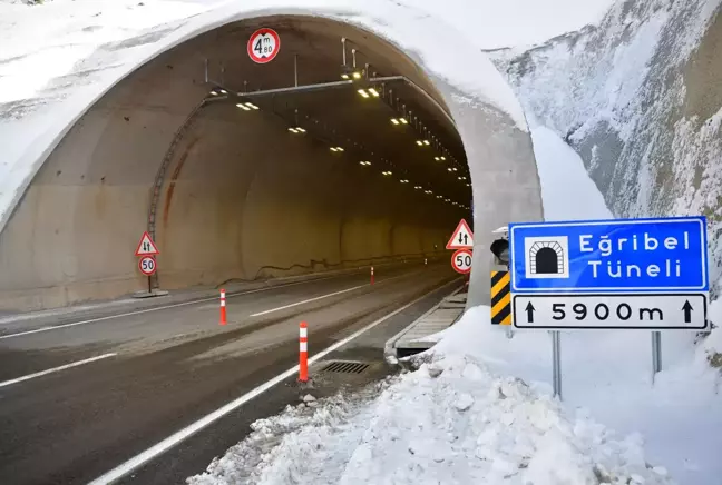 Eğribel Tüneli'nin bir tüpü ulaşıma açıldı