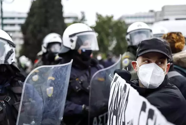 Yunanistan'da halk sağlık sistemini protesto etti