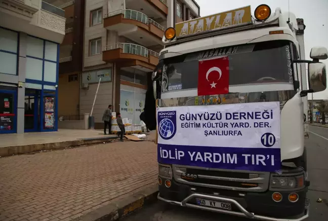 ŞANLIURFA - İdlib'e insani yardım tırı gönderildi