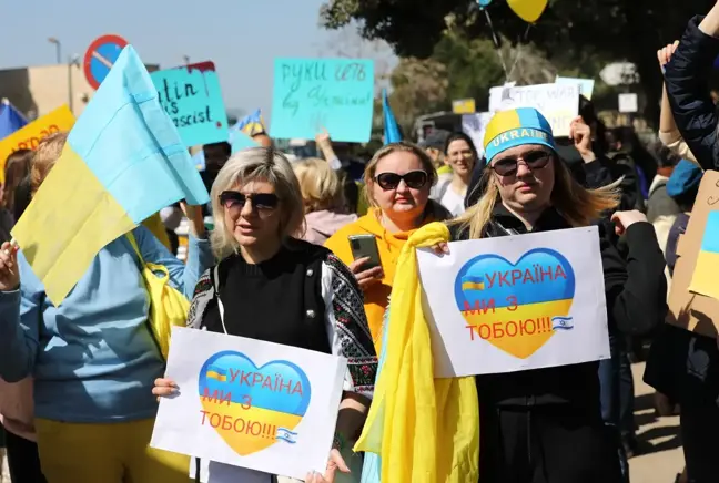 Rusya'nın Ukrayna'ya saldırısı Batı Kudüs'te protesto edildi