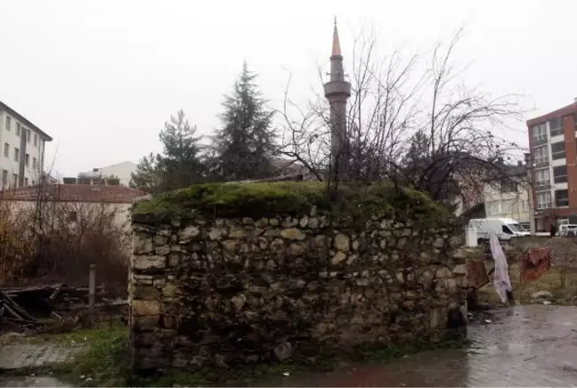OSMANLI'DAN KALAN HAMAM KALINTISI ARDİYE OLDU