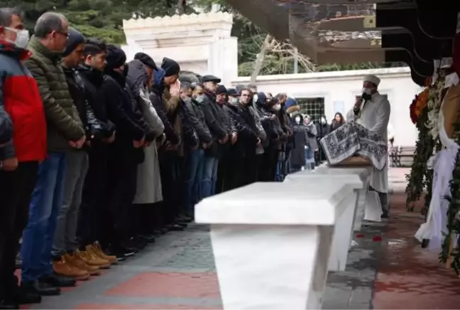 BAKIRKÖY'DE CİNAYETE KURBAN GİDEN YAĞMUR SÖNMEZ SON YOLCULUĞUNA UĞURLANDI