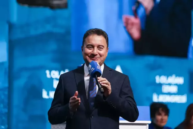 DEVA Partisi Genel Başkanı Ali Babacan, İzmir'de konuştu