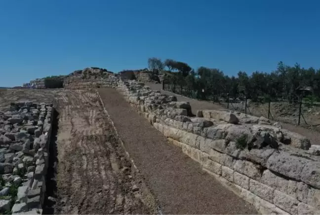 BODRUM'DA 2 BİN 400 YIL ÖNCE İNŞA EDİLEN SUR DUVARLARI TURİZME KAZANDIRILACAK --