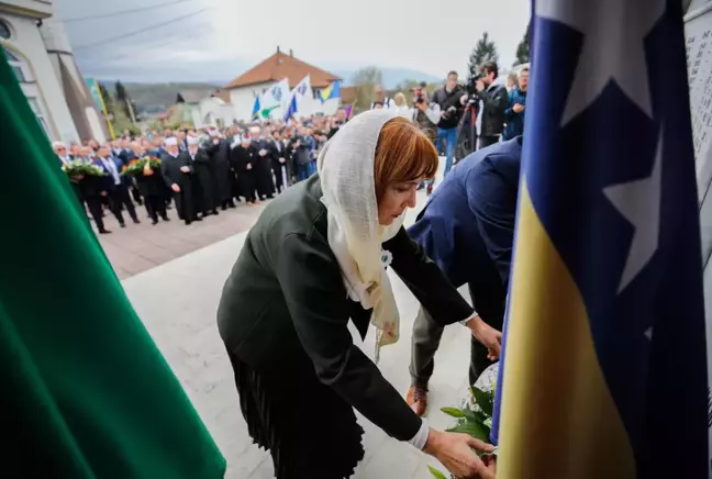 Bosna Hersek'teki Ahmiçi Katliamı'nın kurbanları unutulmadı (1)