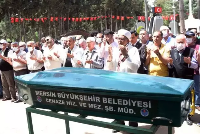 DÜŞEN UÇAKTA HAYATINI KAYBEDEN ÖĞRENCİ PİLOT, MERSİN'DE TOPRAĞA VERİLDİ