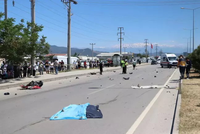 Son dakika gündem: Fethiye'de iki motosikletin çarpıştığı kazada 2 kişi öldü, 1 kişi yaralandı