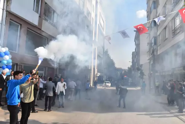 Memleket Partisi Genel Başkanı İnce, partisinin Bozüyük ilçe başkanlığını açtı