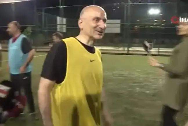 AK Parti Kampında futbol molası