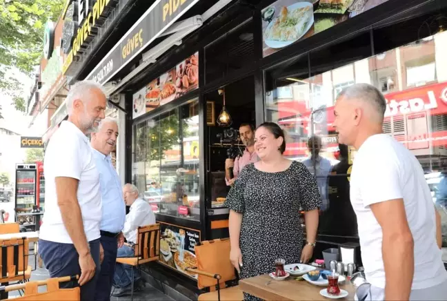 AK Parti'li vekillerden Çekmeköy'e çıkarma