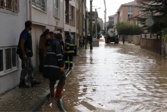 Eskişehir gündem haberi | ESKİŞEHİR'DE SAĞANAK YAĞIŞ ETKİLİ OLDU