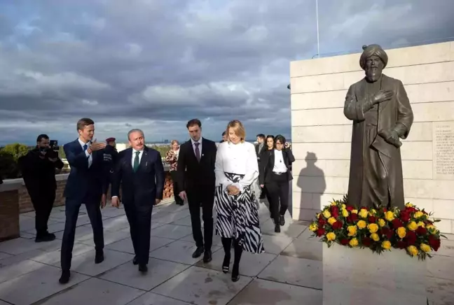 TBMM Başkanı Şentop, Macaristan'da ziyaretlerde bulundu