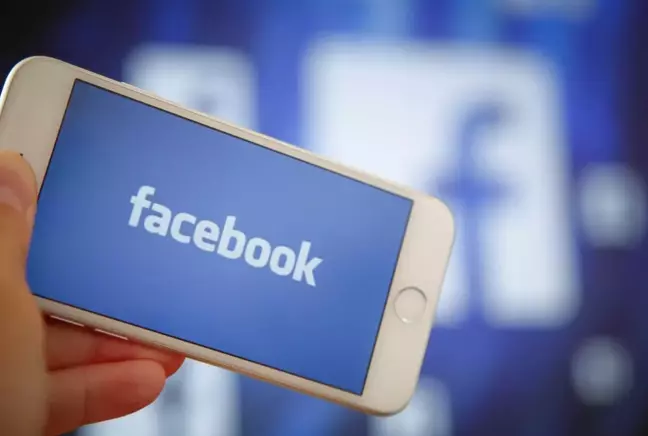 Facebook çöktü mü? 14 Kasım Facebook sorun mu var? Facebook'a neden girilmiyor? Facebook neden açılmıyor?