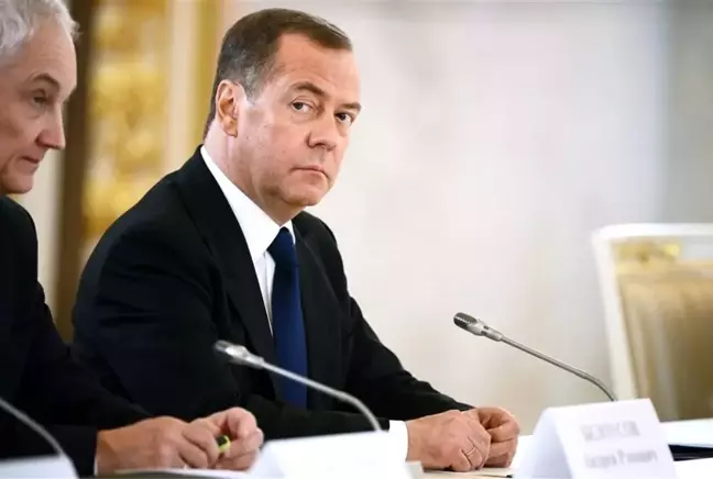 Rusya Güvenlik Konseyi Başkan Yardımcısı Medvedev: 