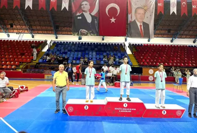 Kütahya'da Taekwondo Minikler İl Birinciliği Müsabakaları
