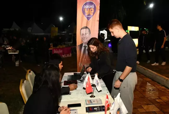 Mersin'de Üniversite Öğrencilerine Ücretsiz Yemek İmkanı