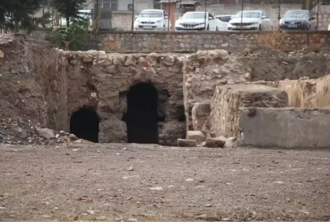 Tokat'ta Yeni Okul Temel Kazısında Tarihi Hamam Kalıntıları Bulundu