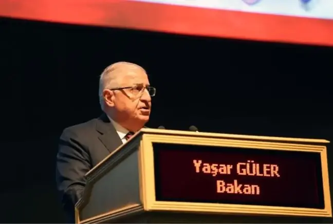 Milli Savunma Bakanı Yaşar Güler'den Madalya Tevcih Töreni