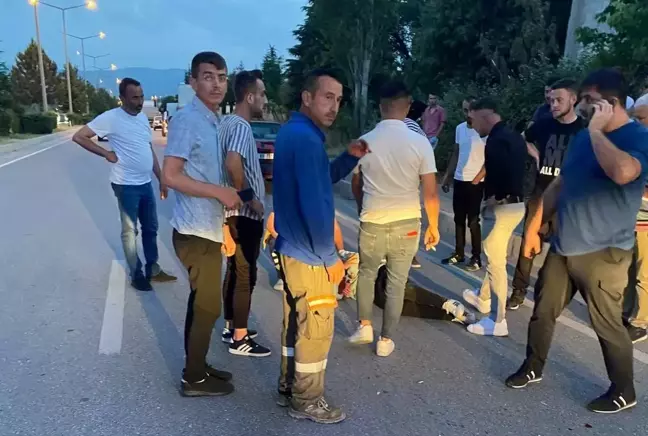 Kütahya'da motosiklet ile otomobil çarpıştı: 2 yaralı