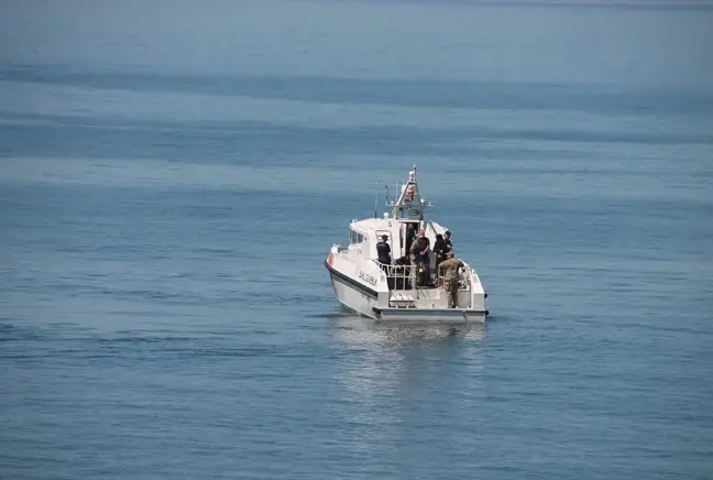 Zonguldak'ın Karadeniz Ereğli ilçesinde denizde bulunan mayın imha edildi