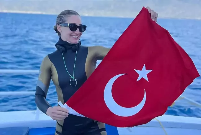 Şahika Ercümen, Dalışta İki Türkiye Rekoru Kırdı