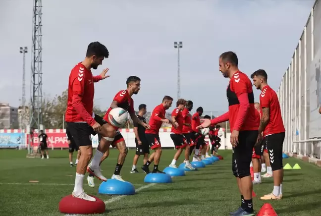 Samsunspor, Fenerbahçe Maçı İçin Hazırlıklarını Sürdürüyor