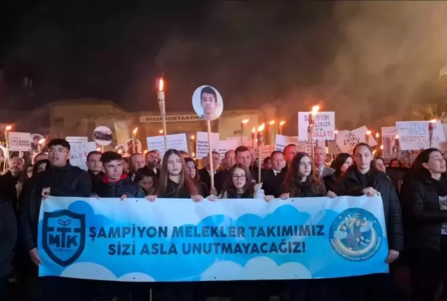 KKTC'de İsias Otel davası için protesto düzenlendi: Şampiyon melekler için adalet