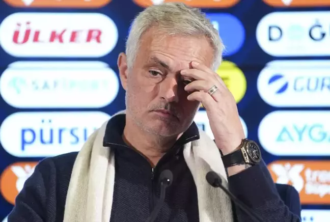 Fenerbahçe'den bedavaya gönderdiği yıldız, Mourinho'yu pişman etti