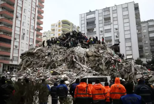 Depremde 72 kişinin öldüğü Grand İsias Hotel'e ilişkin davada karar açıklandı