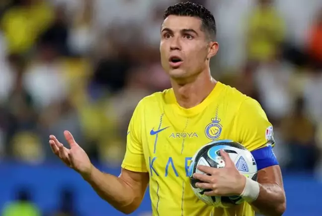 Fenerbahçe'nin eski futbolcusu Ronaldo'ya salladı: Onu Fransa'da yerler