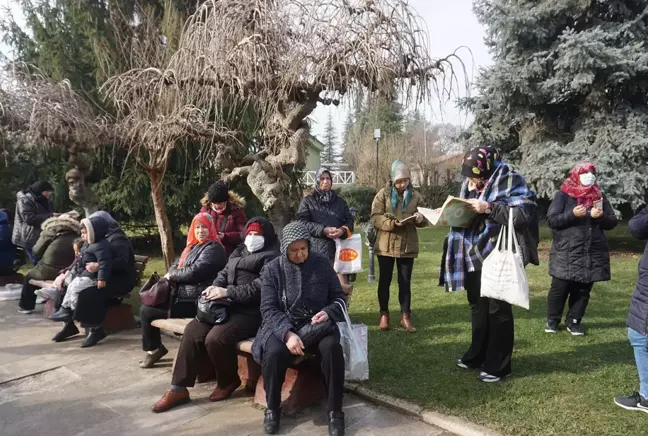 Asırlık Osmanlı geleneği bu yıl da sürdü, vatandaşlar akın etti