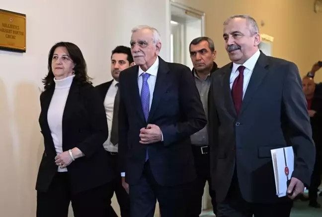 DEM Parti İmralı heyeti iki günde 5 partiyi ziyaret edecek