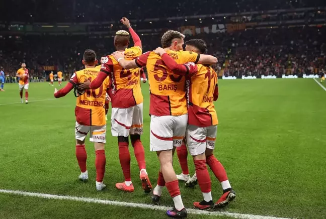 Galatasaray, Göztepe'yi sahasında 2-1 yendi