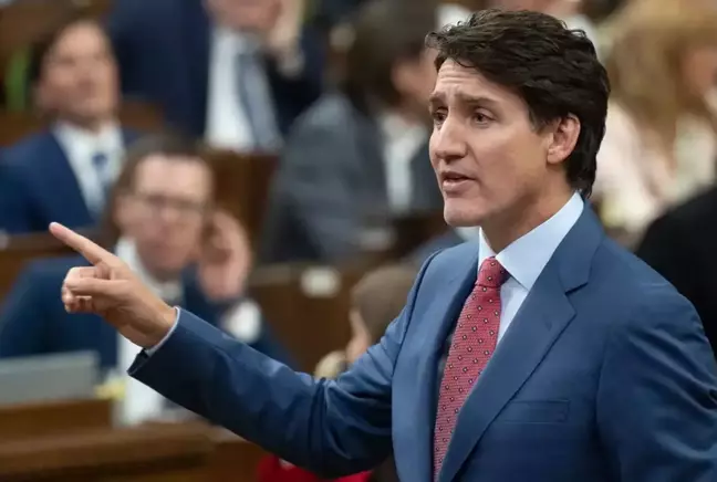 Kanada Başbakanı Justin Trudeau görevinden istifa etti