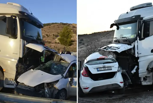 Adıyaman'da akaryakıt tankeri ile otomobil çarpıştı: 4 ölü, 3 yaralı