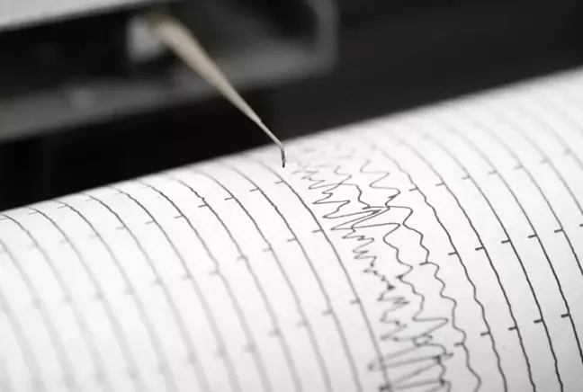 Hatay'da 4 büyüklüğünde deprem