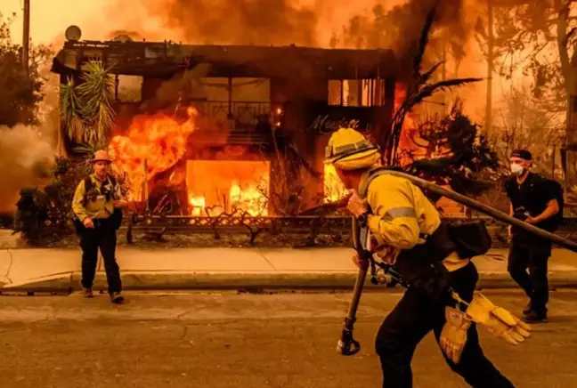 Los Angeles'ta sokağa çıkma yasağına uymayanlar gözaltına alınacak