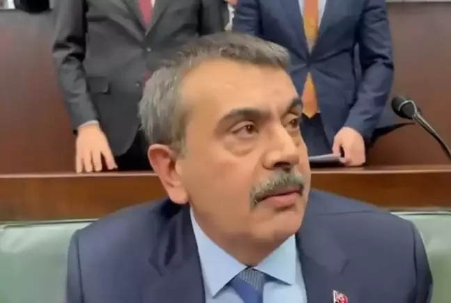 Bakan Tekin'Den Mülakatla Elenen Öğretmenler Hakkında Olay Yorum